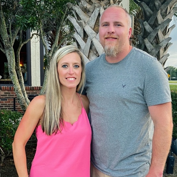 Meet your Posher, April ⭐️ - Picture 2 of 16